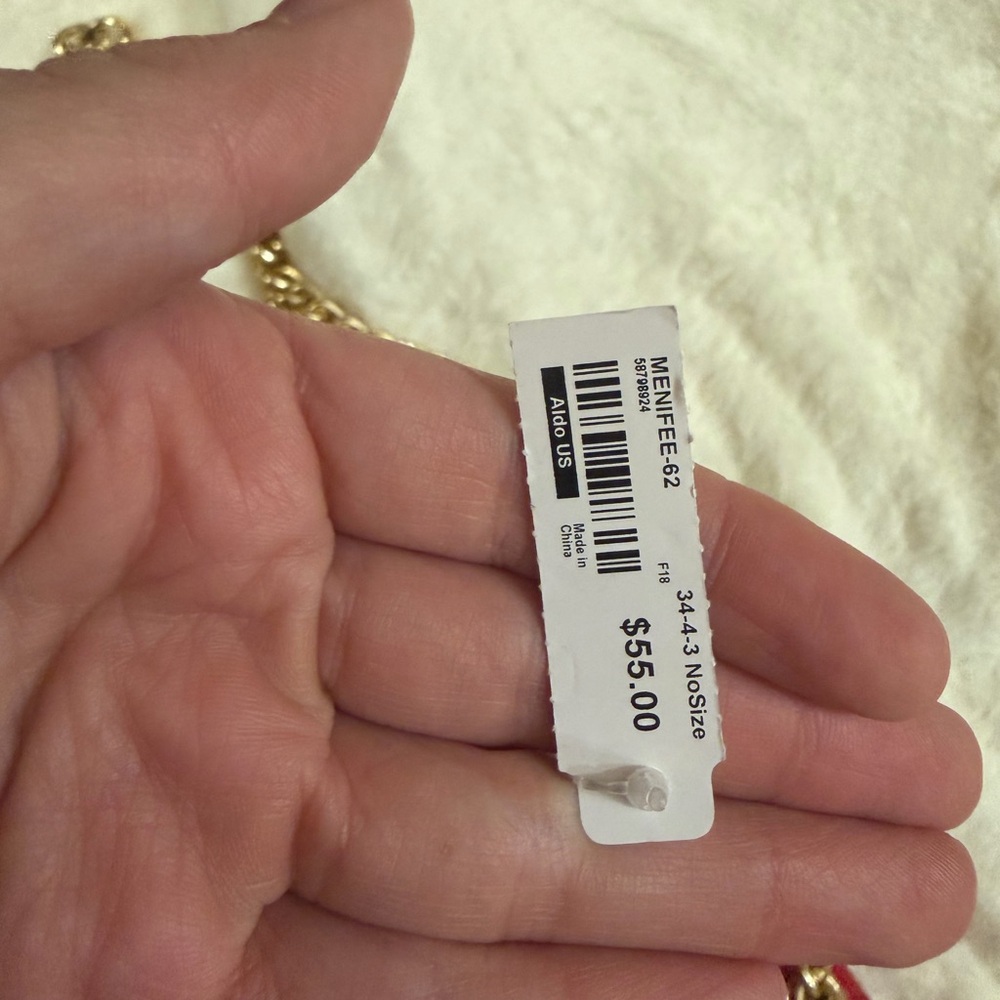 Aldo Scarlet Quilted Shoulder Bag with Gold Chain - Picture 3 of 5